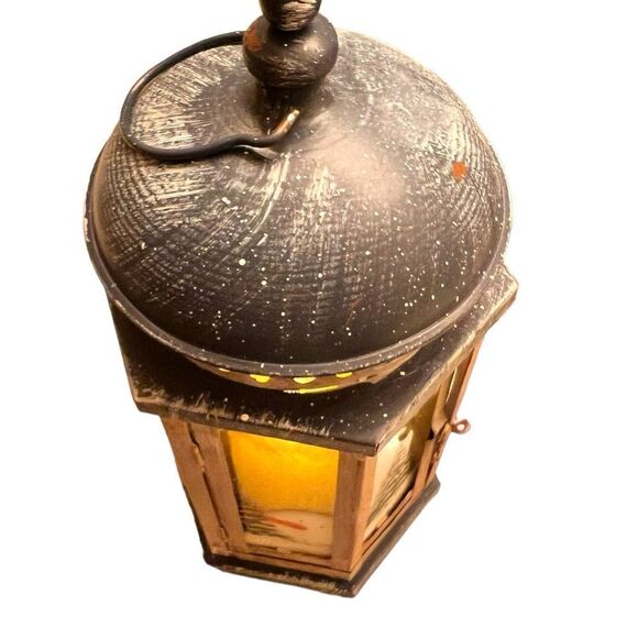 Christmas whimsical lantern! - Picture 4 of 4